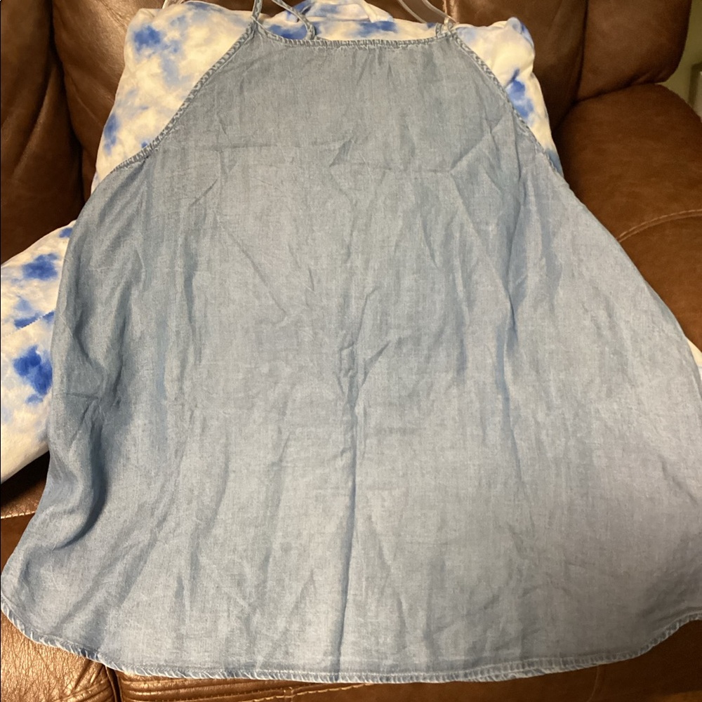 Sleeveless top